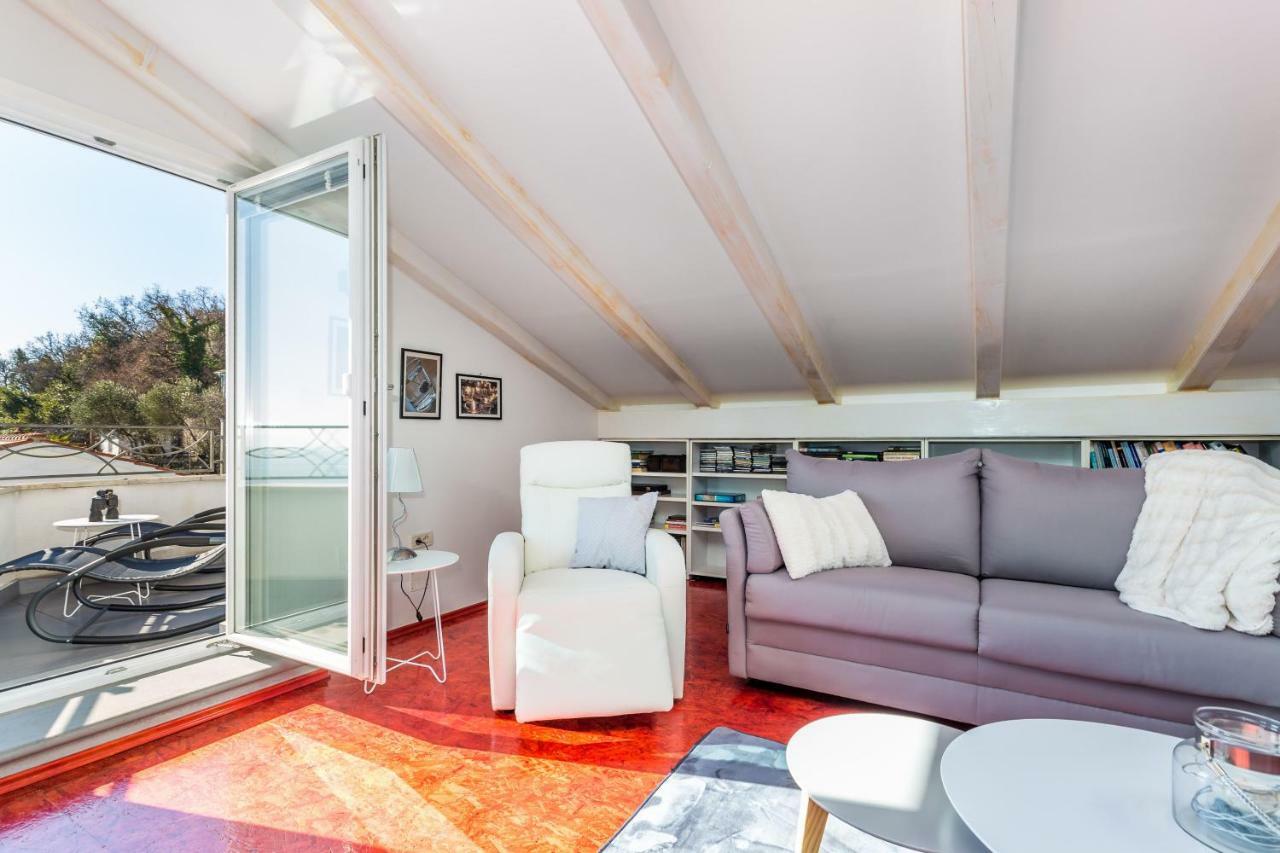 Apartamento Luxury Penthouse Prestige Near The Sea Opatija Exterior foto